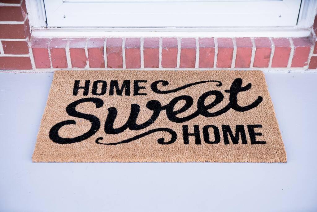 Cozy Brick Ranch Home Owned And Operated By An Army Soldier!! Columbus Exteriör bild